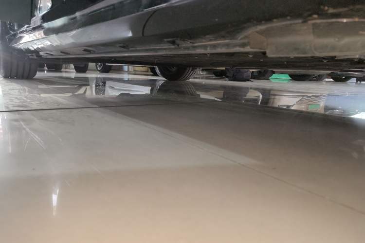 Used Geely Galaxy 8 2025 130km EM-P Starship Edition Right Side Sill