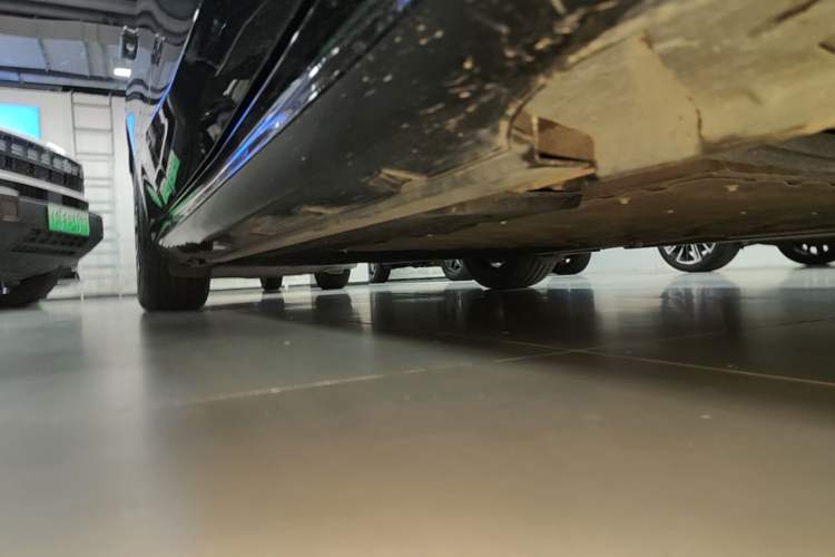 Used Geely Galaxy 8 2025 130km EM-P Starship Edition Right Side Sill