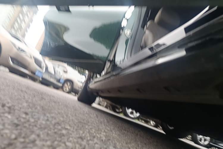 Used Geely Galaxy 8 2025 130km EM-i Flagship Edition Right Side Sill