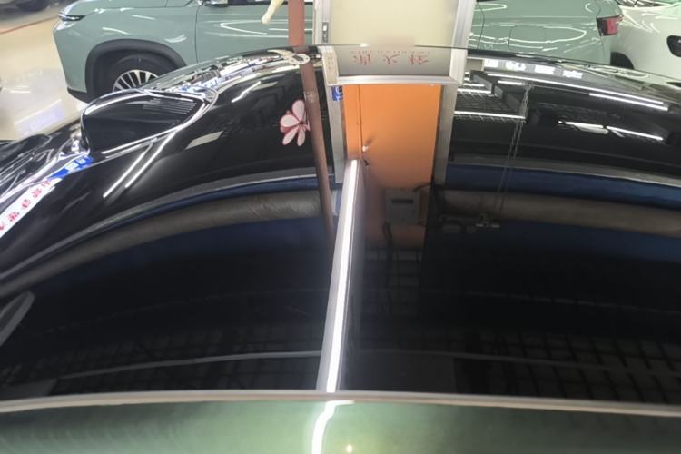 Used Geely Galaxy 8 2025 130km EM-P Starship Edition Roof