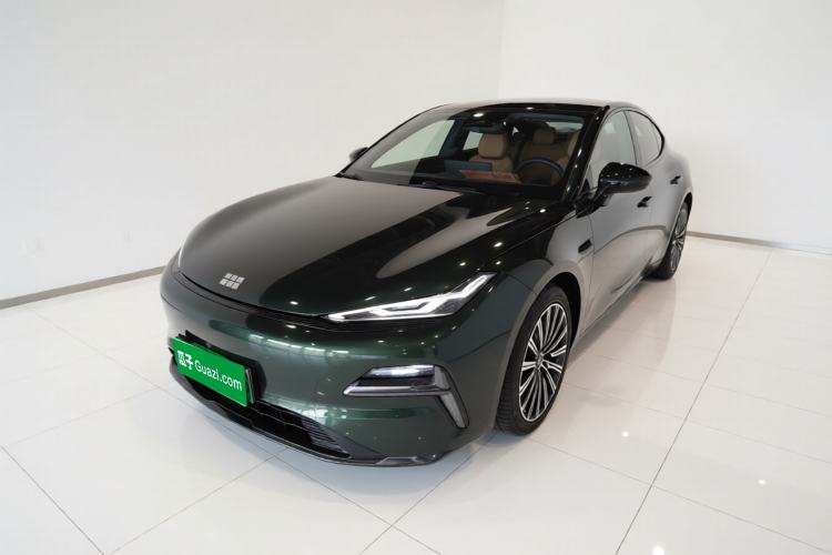 Geely Galaxy 8 2025 130km EM-P Starship Edition