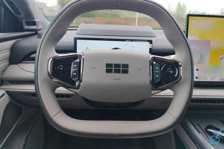 Used Geely Galaxy 8 2025 130km EM-i Flagship Edition Steering Wheel