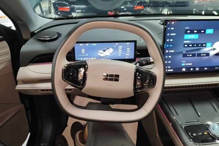 Used Geely Galaxy 8 2025 130km EM-i Deluxe Edition Steering Wheel