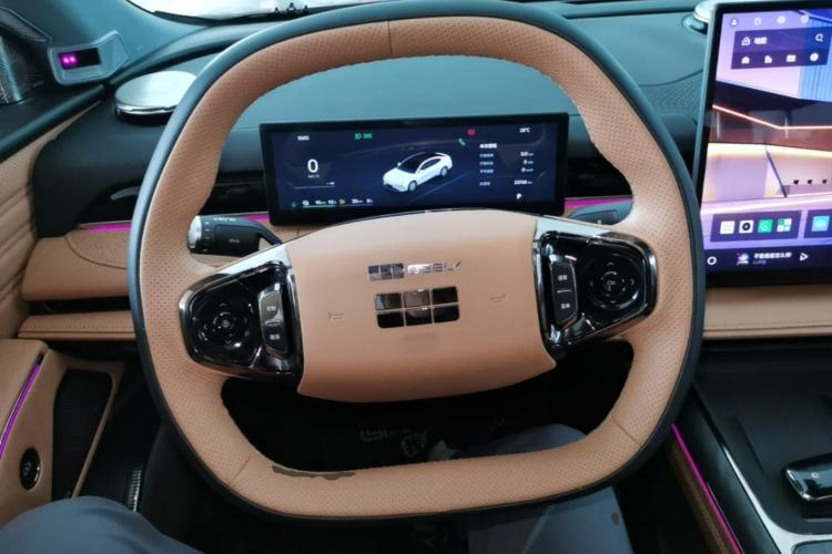 Used Geely Galaxy 8 2025 130km EM-i Prestige Edition Steering Wheel