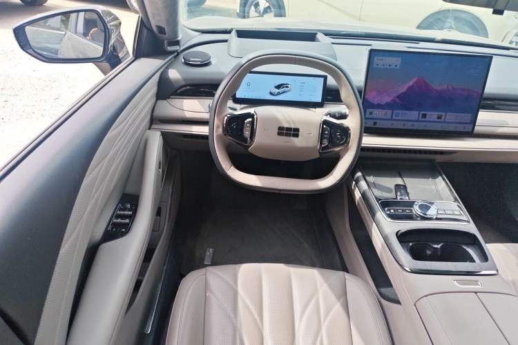 Used Geely Galaxy 8 2025 130km EM-P Starship Edition Steering Wheel
