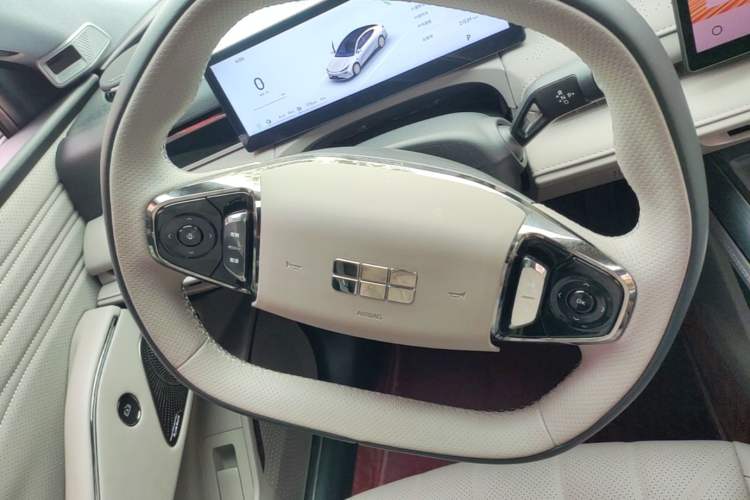 Used Geely Galaxy 8 2025 130km EM-i Prestige Edition Steering Wheel