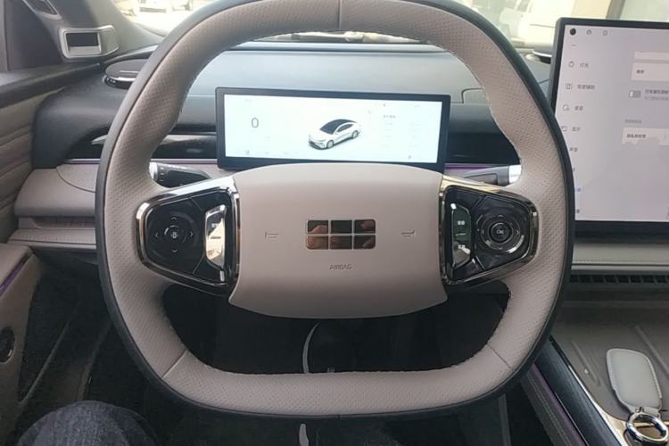 Used Geely Galaxy 8 2025 130km EM-i Prestige Edition Steering Wheel