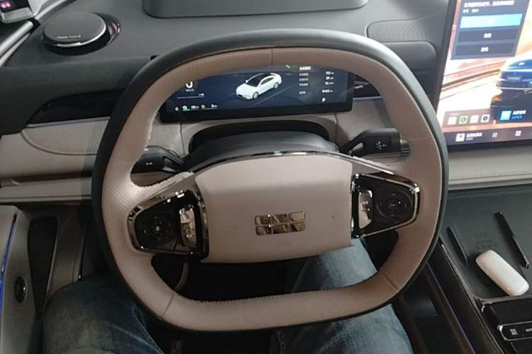 Used Geely Galaxy 8 2025 130km EM-P Starship Edition Steering Wheel