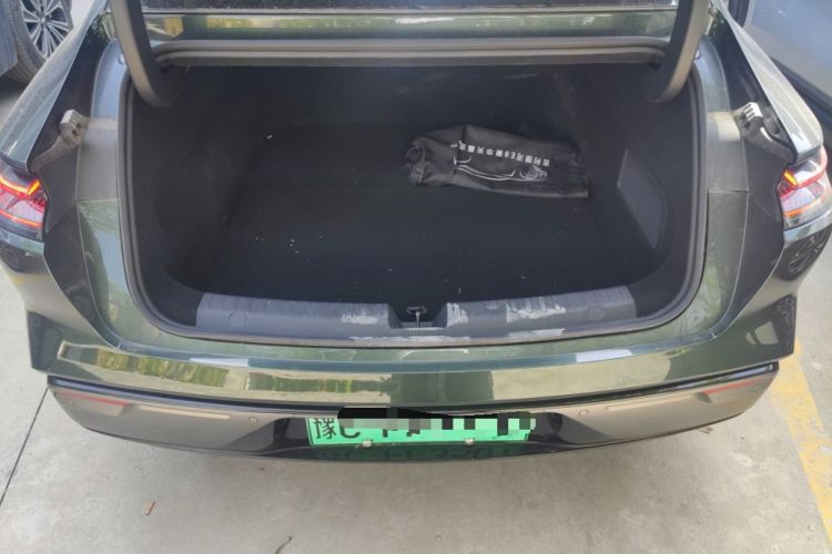 Used Geely Galaxy 8 2025 130km EM-P Starship Edition Trunk