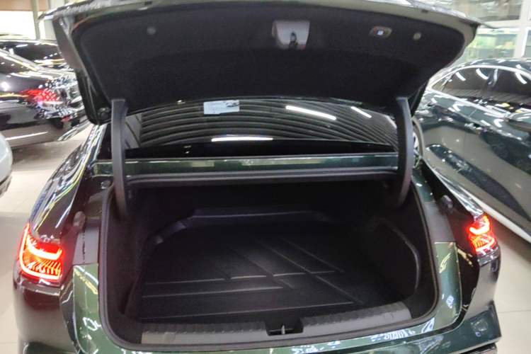 Used Geely Galaxy 8 2025 130km EM-P Starship Edition Trunk