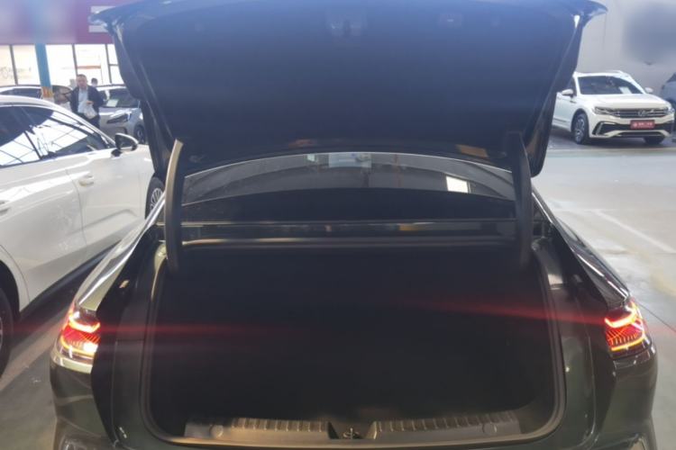 Used Geely Galaxy 8 2025 130km EM-P Starship Edition Trunk