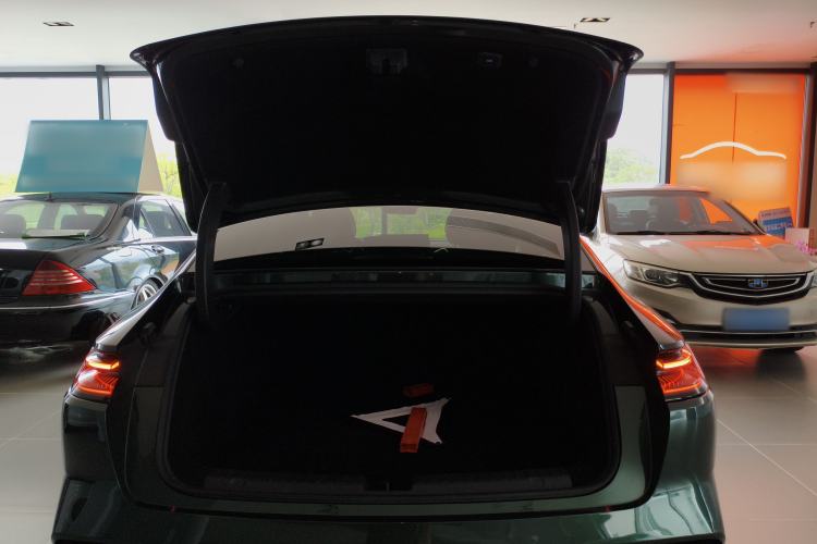 Used Geely Galaxy 8 2025 130km EM-P Starship Edition Trunk