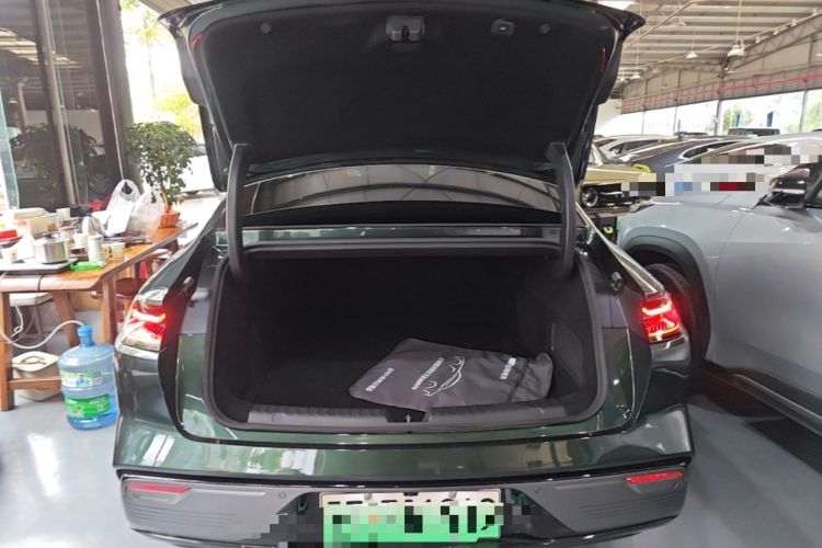 Used Geely Galaxy 8 2025 130km EM-i Flagship Edition Trunk