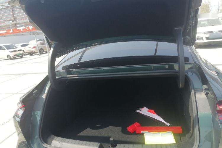 Used Geely Galaxy 8 2025 130km EM-P Starship Edition