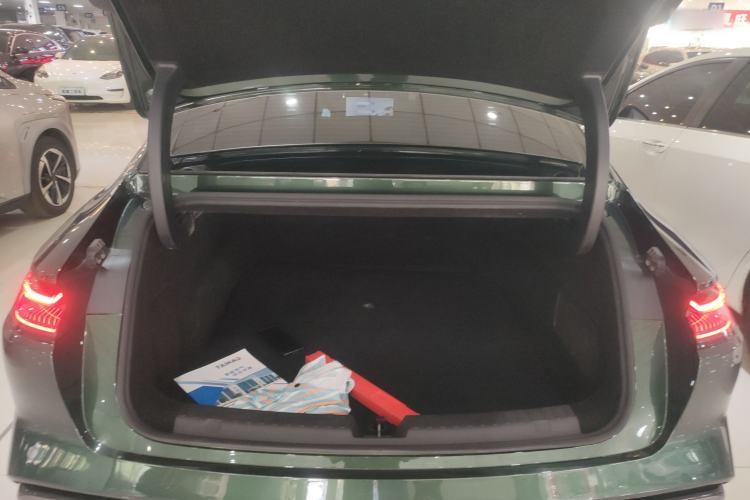 Used Geely Galaxy 8 2025 130km EM-i Deluxe Edition Trunk