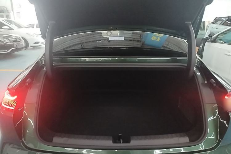 Used Geely Galaxy 8 2025 130km EM-P Starship Edition Trunk