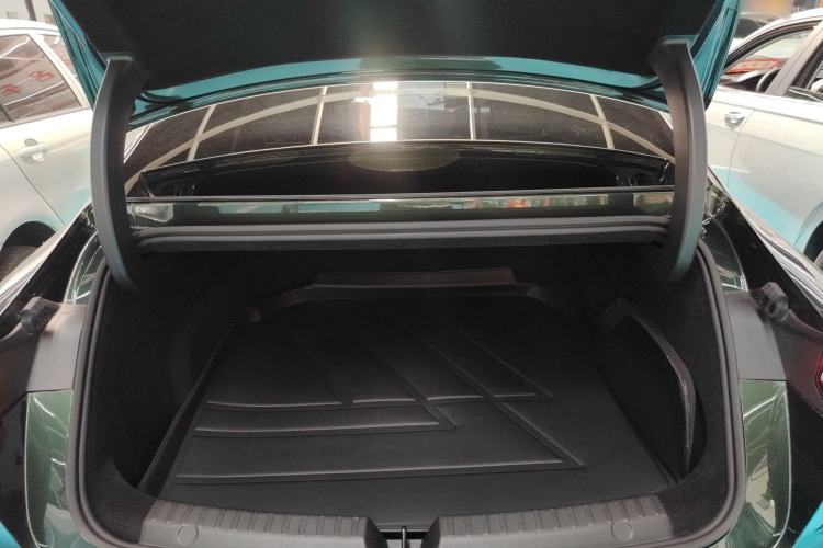 Used Geely Galaxy 8 2025 130km EM-P Starship Edition Trunk