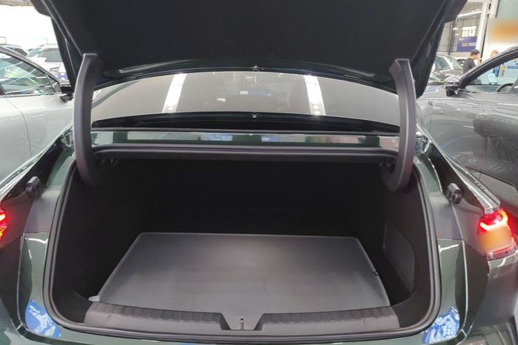 Used Geely Galaxy 8 2025 130km EM-P Starship Edition Trunk