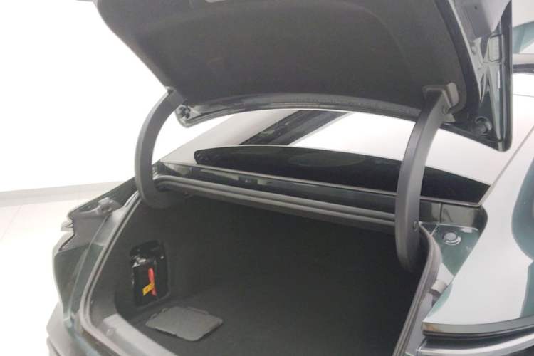 Used Geely Galaxy 8 2025 130km EM-P Starship Edition Trunk