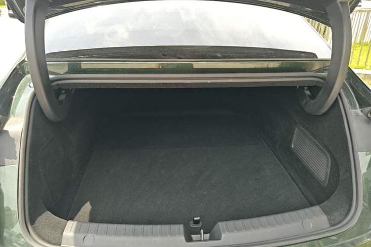 Used Geely Galaxy 8 2025 130km EM-P Starship Edition Trunk