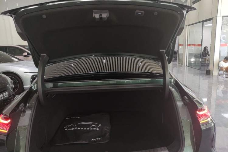 Used Geely Galaxy 8 2025 130km EM-P Starship Edition Trunk