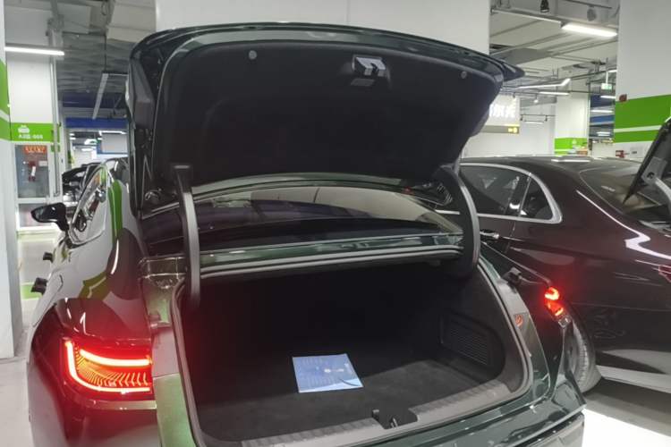 Used Geely Galaxy 8 2025 130km EM-i Deluxe Edition Trunk