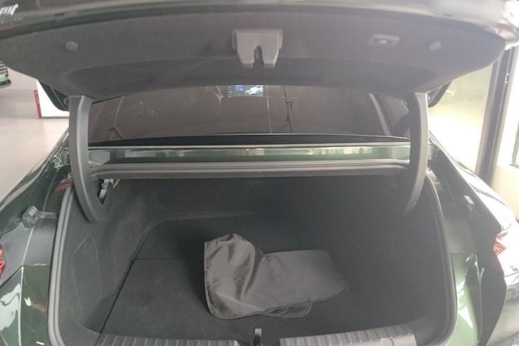 Used Geely Galaxy 8 2025 130km EM-P Starship Edition Trunk