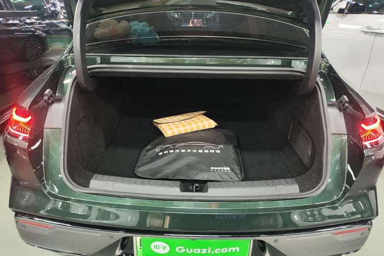 Used Geely Galaxy 8 2025 130km EM-i Deluxe Edition Trunk
