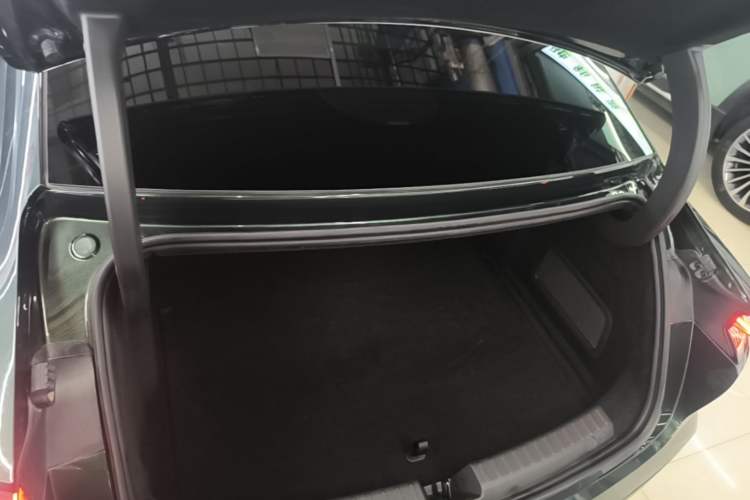 Used Geely Galaxy 8 2025 130km EM-P Starship Edition Trunk