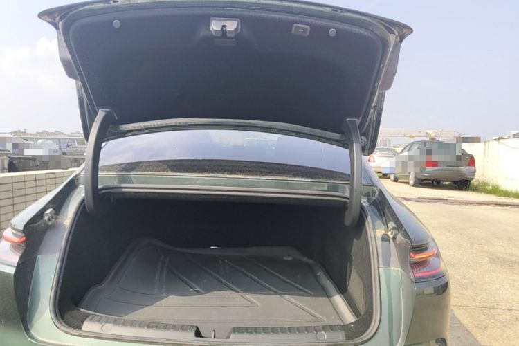 Used Geely Galaxy 8 2025 130km EM-P Starship Edition Trunk