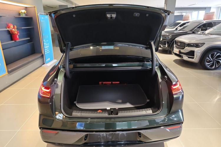 Used Geely Galaxy 8 2025 130km EM-P Starship Edition Trunk