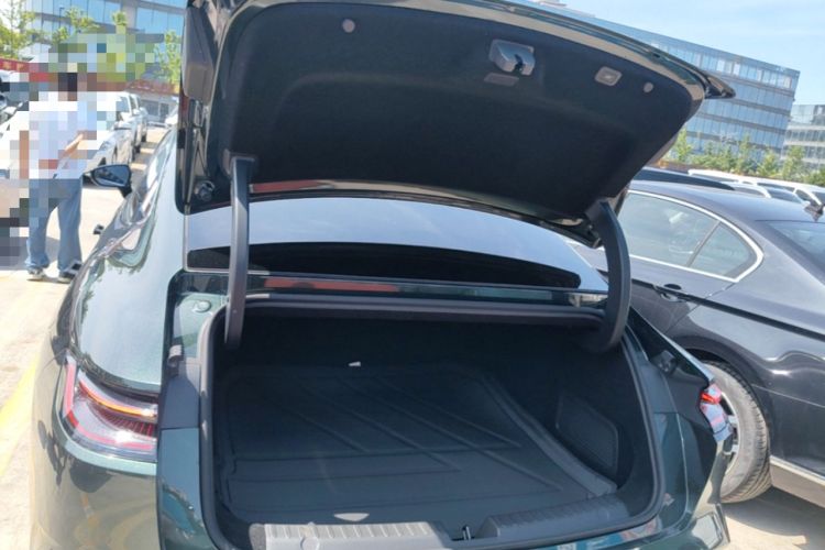 Used Geely Galaxy 8 2025 130km EM-P Starship Edition Trunk