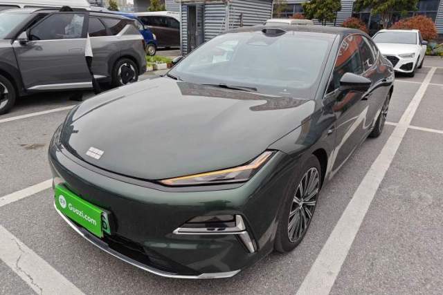 Used Geely Galaxy 8 2025 130km EM-P Starship Edition