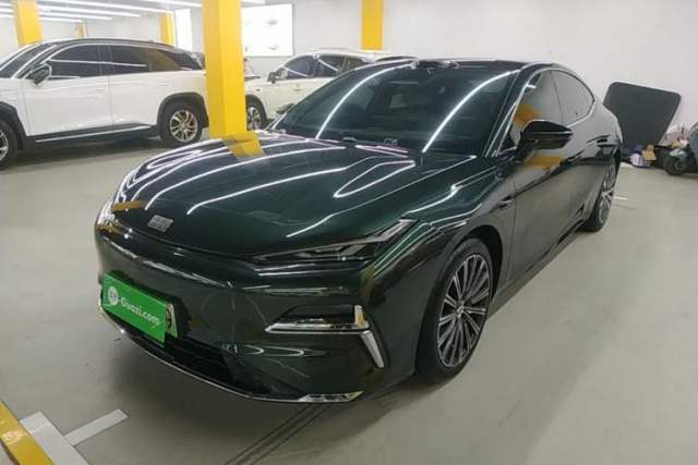 Used Geely Galaxy 8 2025 130km EM-P Starship Edition