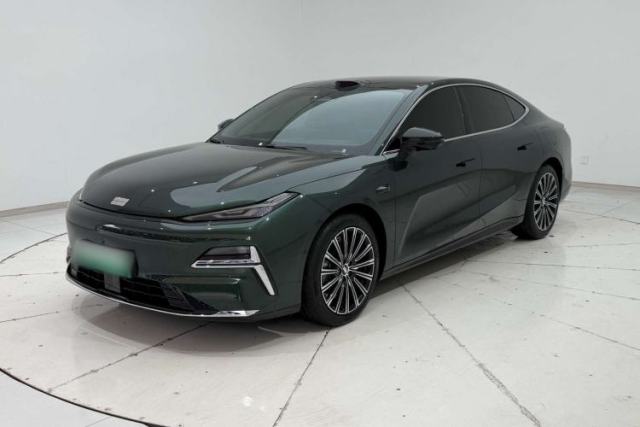 Used Geely Galaxy 8 2025 130km EM-P Starship Edition
