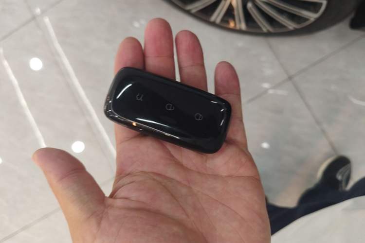 Used Geely Galaxy 8 2025 130km EM-P Starship Edition Vehicle Key