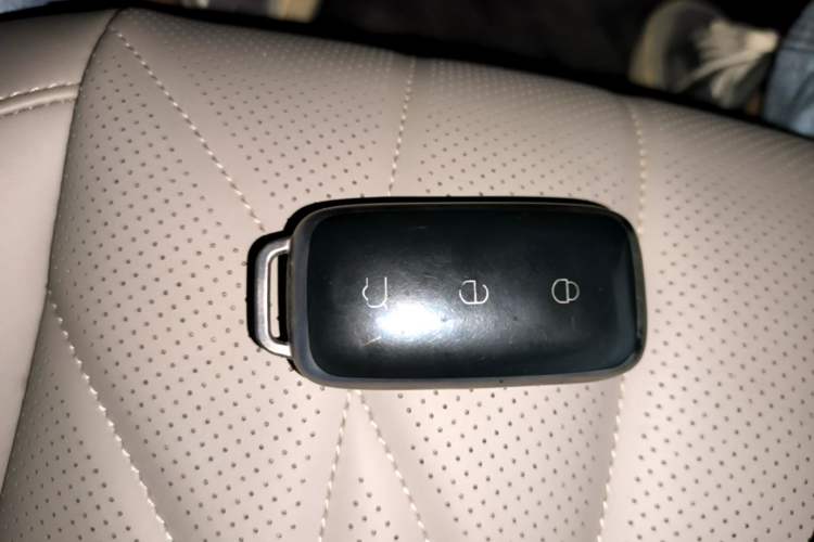 Used Geely Galaxy 8 2025 130km EM-i Deluxe Edition Vehicle Key