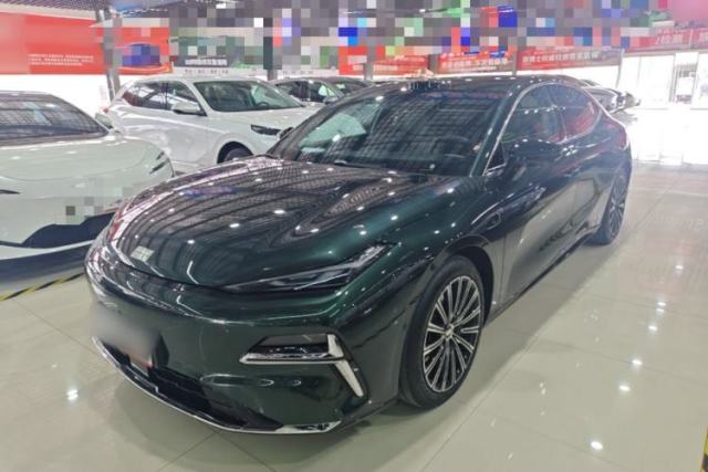 Used Geely Galaxy 8 2025 130km EM-P Starship Edition