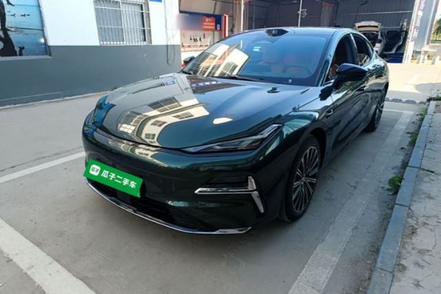 Used Geely Galaxy 8 2025 130km EM-P Starship Edition