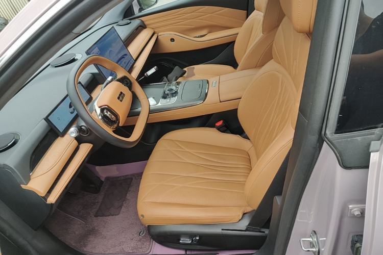 Used Geely Galaxy 8 2025 60km EM-i Luxury Edition Left Front Seat