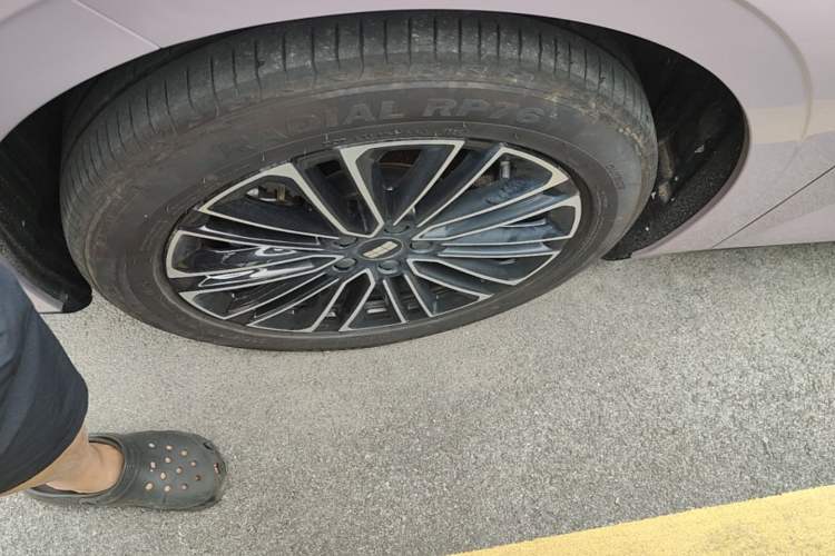 Used Geely Galaxy 8 2025 60km EM-i Luxury Edition Left Front Wheel Hub