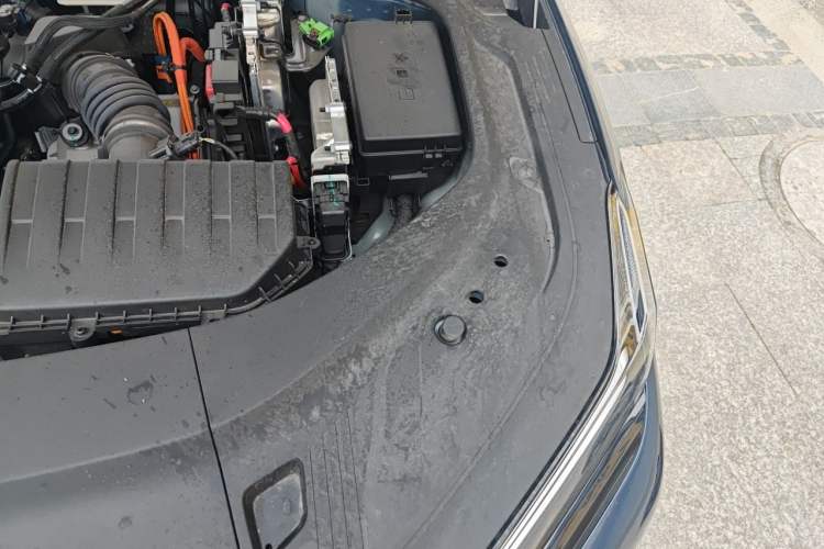 Used Geely Galaxy 8 2025 130km EM-P Starship Edition Engine Bay Left