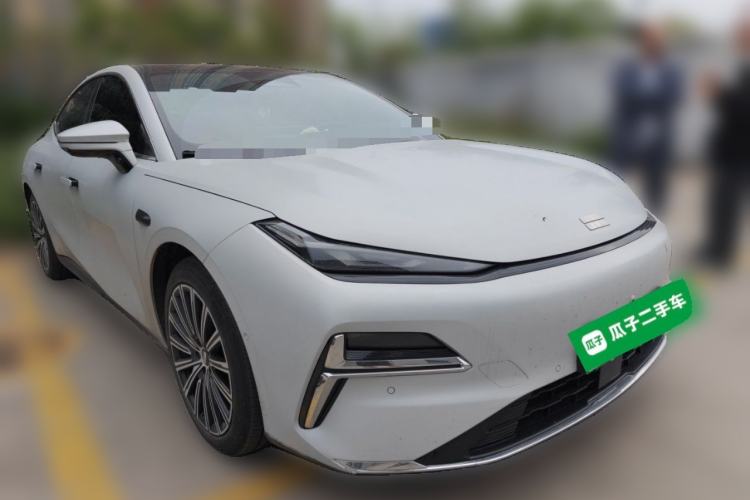 Used Geely Galaxy 8 2025 130km EM-P Exploration Edition Front Right 45 Deg