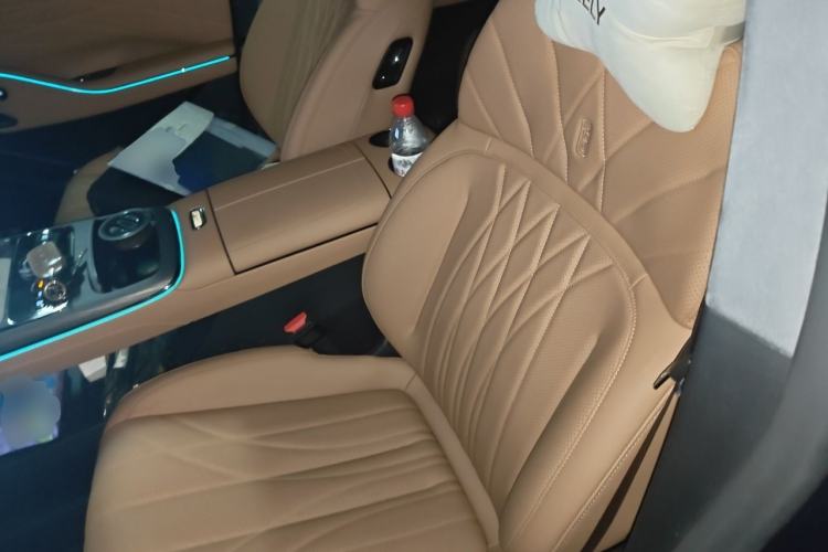 Used Geely Galaxy 8 2025 130km EM-i Flagship Edition Left Front Seat