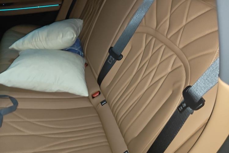 Used Geely Galaxy 8 2025 130km EM-i Flagship Edition Left Rear Seat