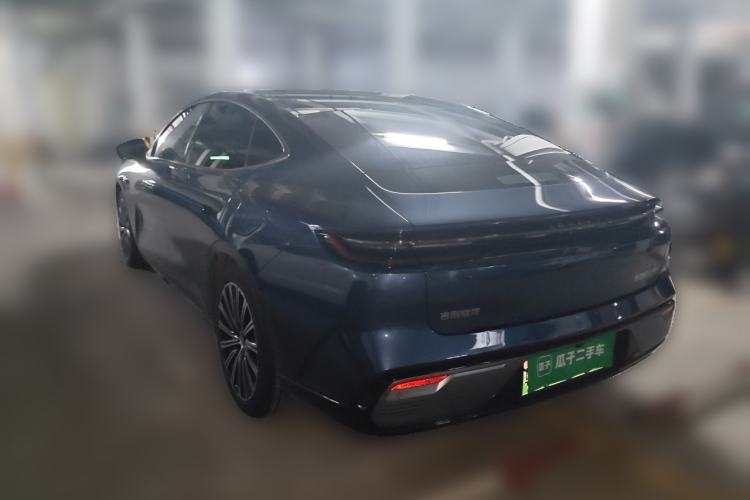 Used Geely Galaxy 8 2025 130km EM-i Flagship Edition Rear Left 45 Deg