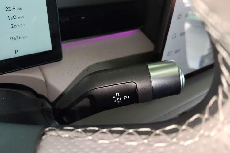 Used Geely Galaxy 8 2025 130km EM-i Deluxe Edition Gear Lever