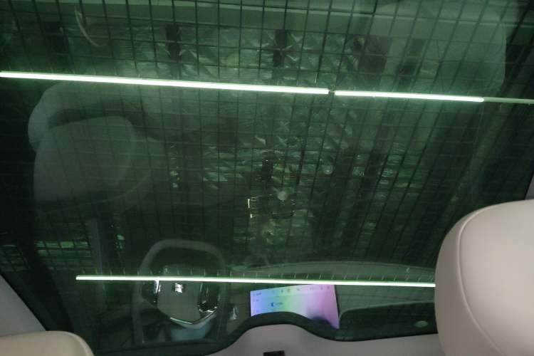 Used Geely Galaxy 8 2025 130km EM-i Deluxe Edition Headliner