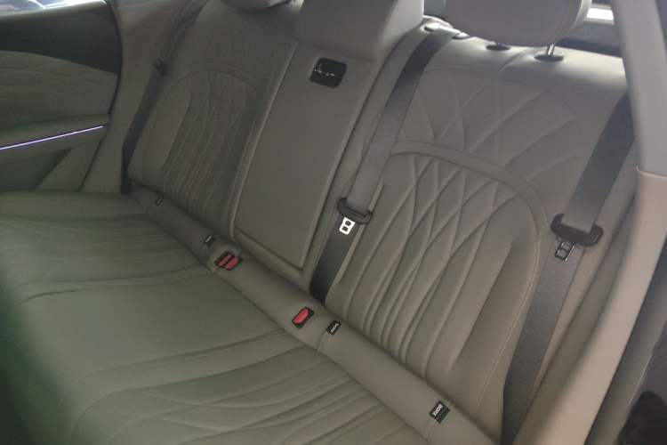 Used Geely Galaxy 8 2025 130km EM-i Deluxe Edition Left Rear Seat