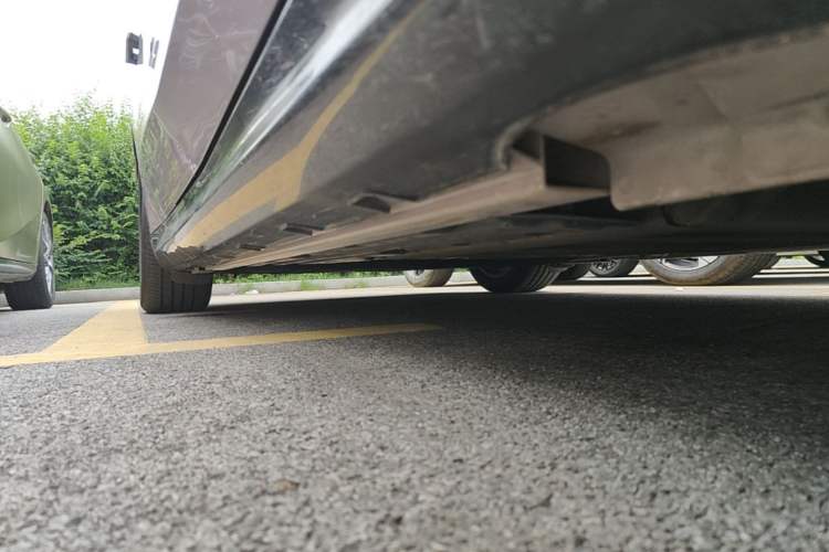 Used Geely Galaxy 8 2025 60km EM-i Luxury Edition Right Side Sill